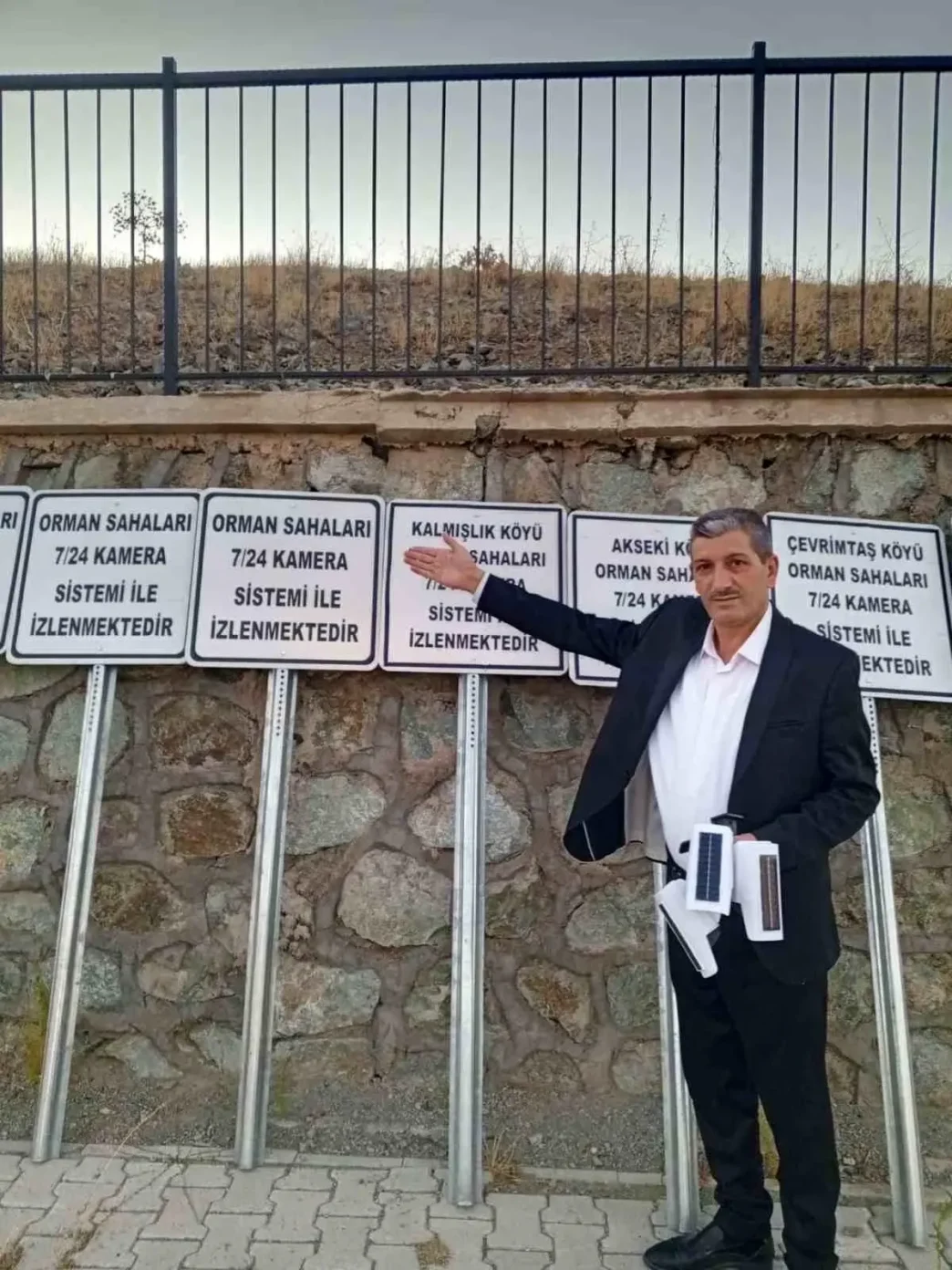 Gunbali Koyu Muhtari Orman Yanginlarina Karsi Guvenlik Kamerasi Taktirdi
