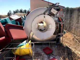 Harran Universitesinde Milyonlarca Liralik Tibbi Cihazlar Otoparkta Curuyucu Bekliyor