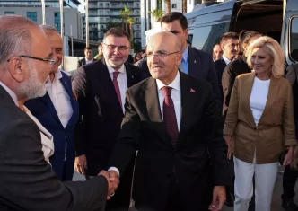 Hazine ve Maliye Bakani Simsek Izmirde cesitli ziyaretlerde bulundu
