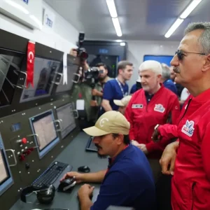 Ilk ozgun tasarim milli turbofan motoru TF10000 icin yogun mesai