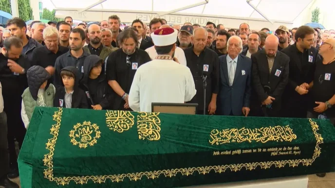 Is Insani Halit Yukayin Cenazesi Topraga Verildi