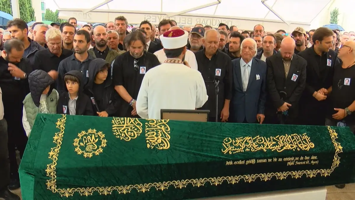 Is Insani Halit Yukayin Cenazesi Topraga Verildi