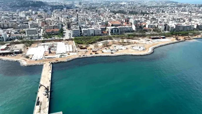 Iskenderun Sahili Yeniden Hayat Buluyor