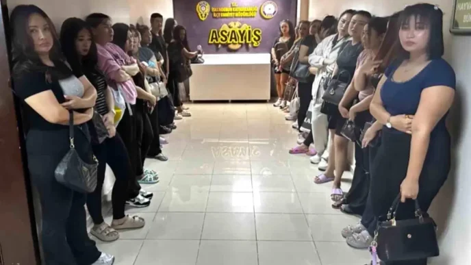 Iskenderunda Masaj ve Spa Salonlarina Denetim 27 Yabanci Kadin Deport