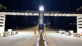 Istanbul Arnavutkoyde Endustri Bolgesinde Yangin