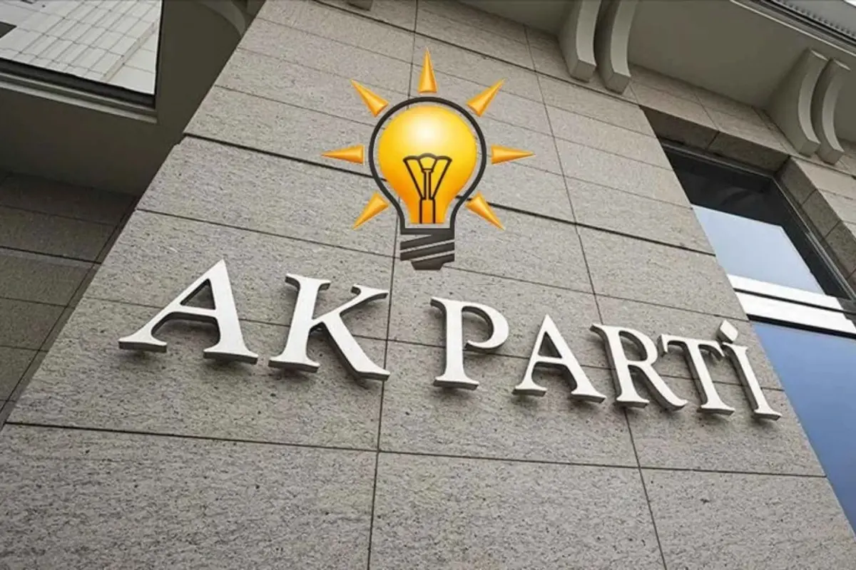 Istifa dalgasinin ardindan AK Partiden ilk aciklama 8 ilde gorev