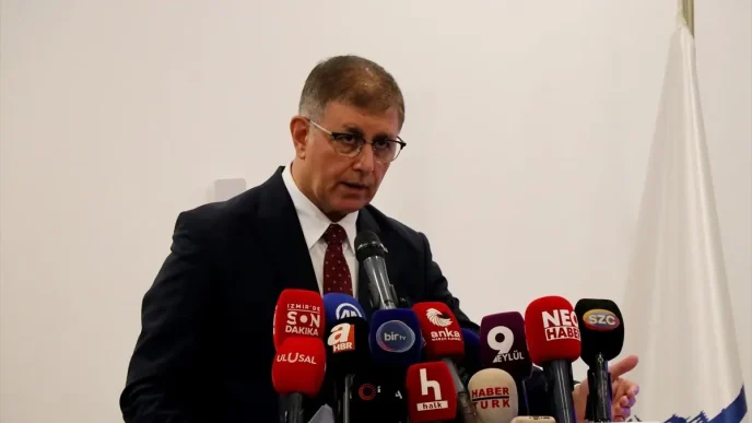 Izmir Buyuksehir Baskani Tugaydan Cop Sorunu ve Kooperatif Davasina Iliskin