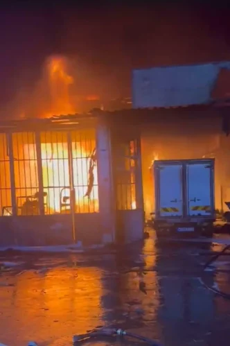 Izmir Kemalpasada Sanayi Sitesinde Yangin 8 Is Yeri ve 3