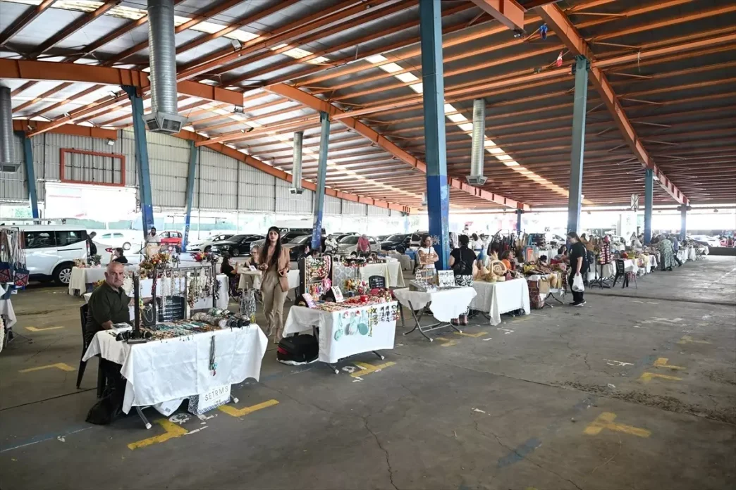 Kadin Girisimci ve Ciftci Urunleri Fuari Adanada Acildi