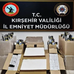 Kamanda 264 Bin Kacak Makaron Ele Gecirildi