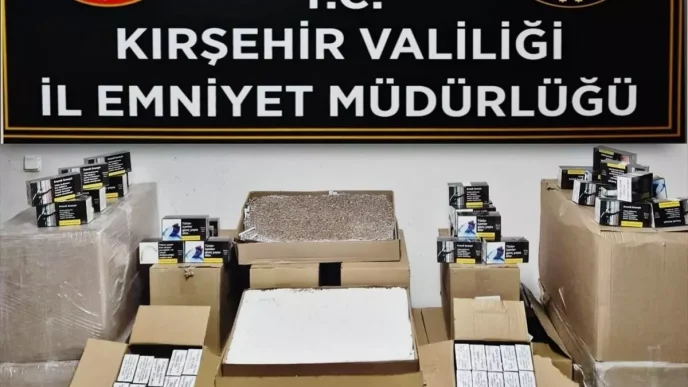 Kamanda 264 Bin Kacak Makaron Ele Gecirildi