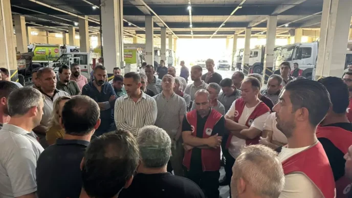 Karsiyaka Belediyesinde Isciler Eylemi Sonlandirdi