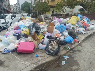 Karsiyakada Isci Eylemi Sonrasi Cop Sorunu Devam Ediyor