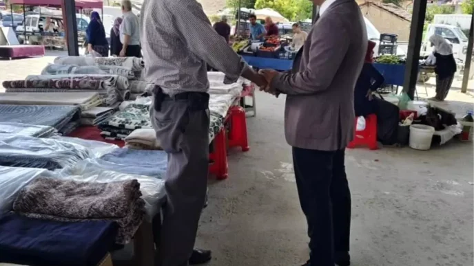 Kaymakam Ucar Yenipazar Halk Pazarini Ziyaret Etti
