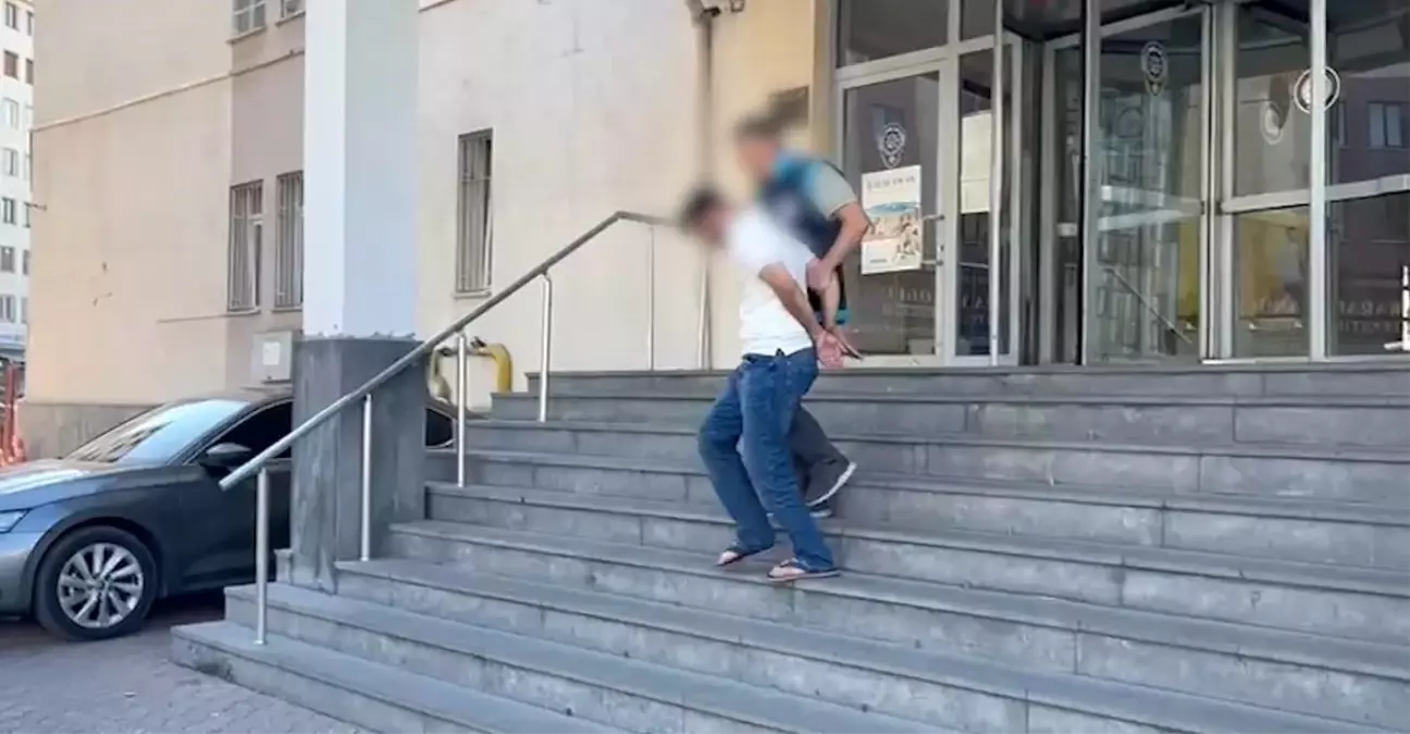 Kayseride Sahte Altinla Dolandiricilik Iddiasi 3 Sahis Tutuklandi