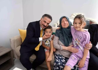 Kemalettin Yilmaztekin Cekmekoyde Turkiye Yuzyili Bulusmalari ile Vatandaslarla Bulustu