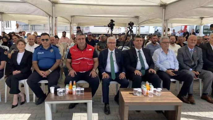 Kizilay Adanada Depremzedelere Tarimsal Destek Sagladi