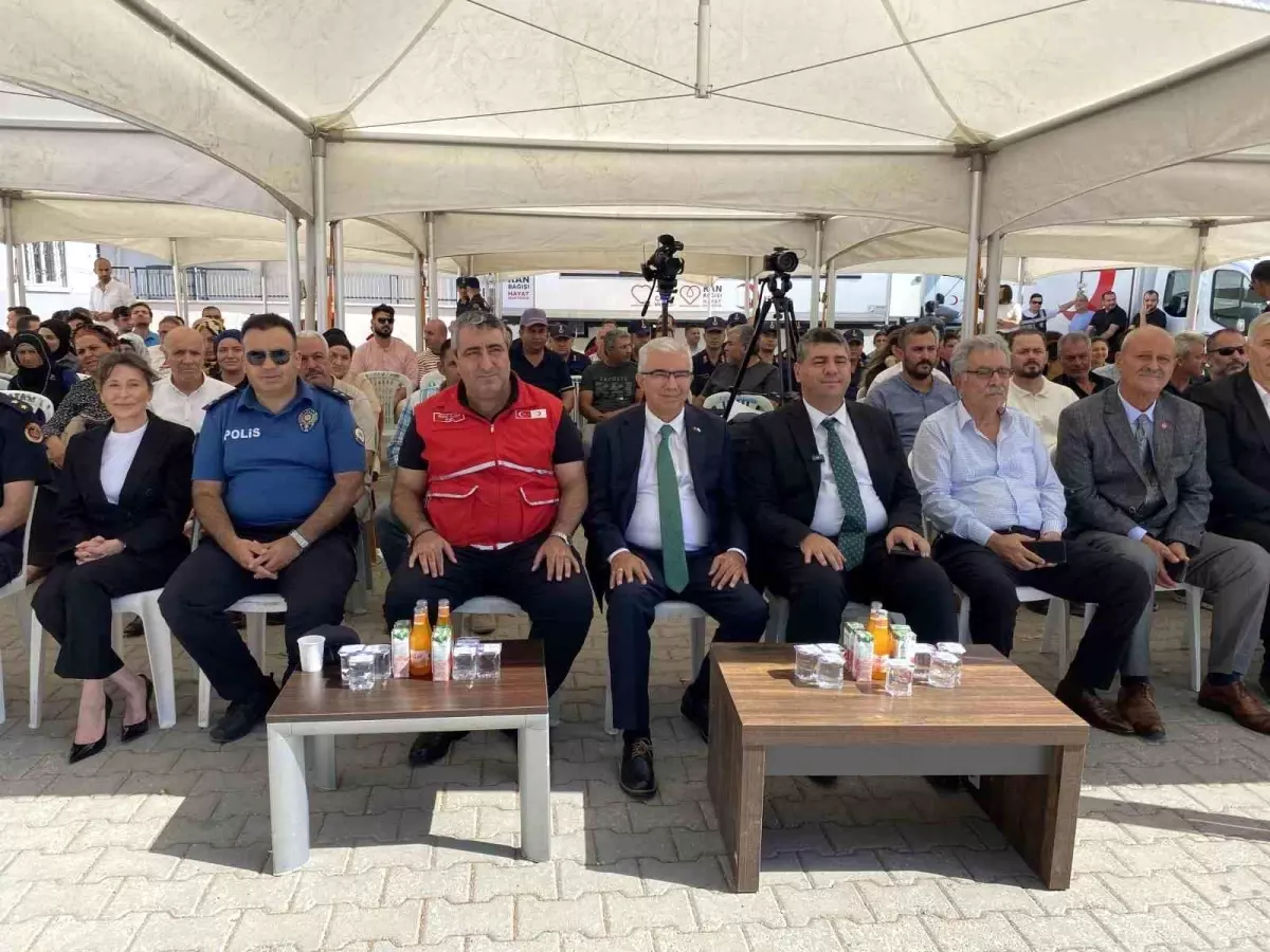 Kizilay Adanada Depremzedelere Tarimsal Destek Sagladi
