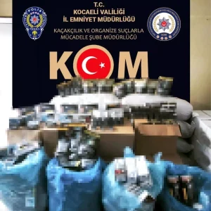 Kocaelide Kacak Tutun ve Elektronik Sigara Operasyonu 10 Supheli Yakalandi