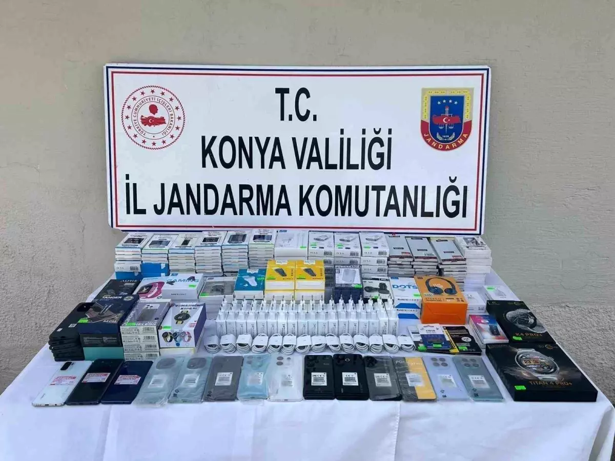 Konyada Kacak Gumruk Operasyonu 500 Bin Lira Degerinde Elektronik Esya