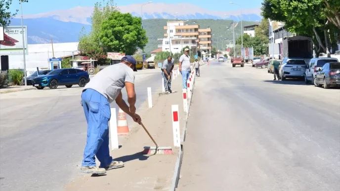 Kumlucada Beykent Toptanci Halinde Refuj Duzenlemesi