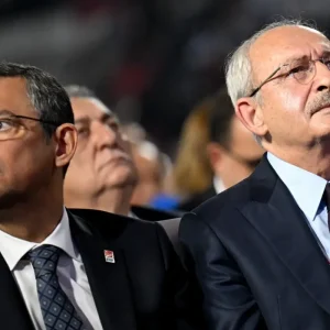 Kurultay davasinda kritik gun yarin CHPyi neler bekliyor