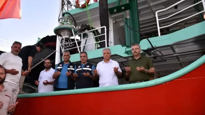 Kusadasinda 2025 2026 Balikcilik Av Sezonu Acildi