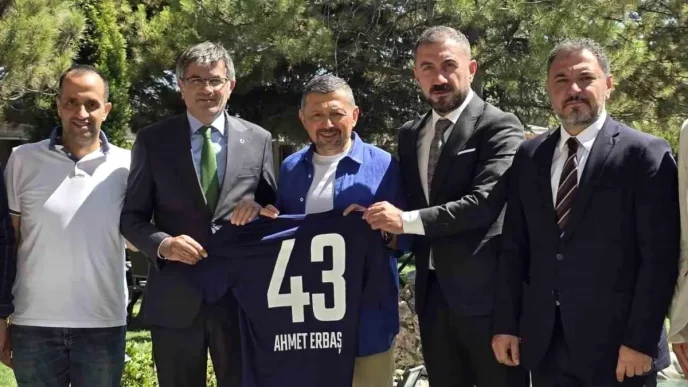 MHPli Vekil Ahmet Erbastan Kutahyaspora 1 Milyon TL Bagis