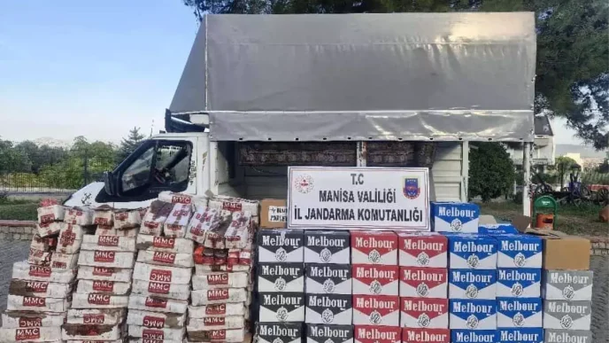 Manisada Kacak Nargile Tutunu ve Sigara Sarma Kagidi Operasyonu