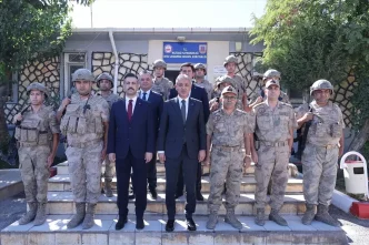Mardin Valisi Tuncay Akkoyun Mazidaginda Esnafi Ziyaret Etti