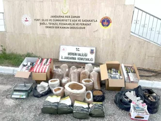 Mersinde Kacak Sigara Operasyonu 1 Supheli Yakalandi