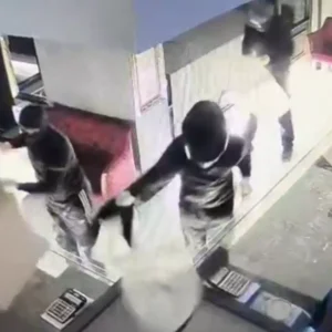 Mersinde Kuyumcu Soygunu 16 Milyon Liralik Altin Calindi