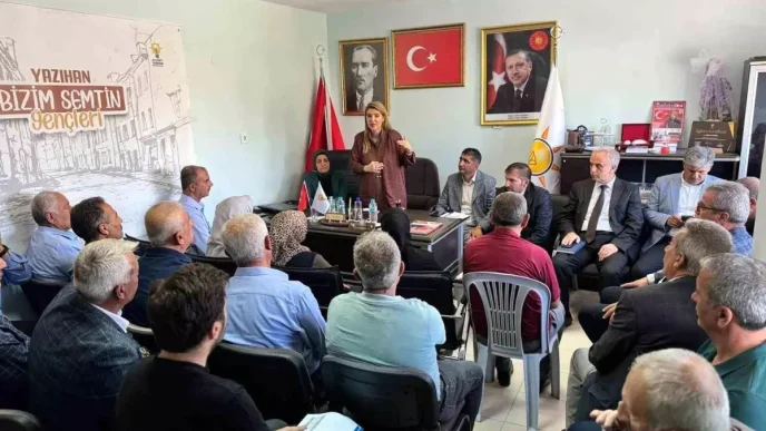 Milletvekili Olmeztoprak Yazihanda Esnaf ve Vatandaslarla Bulustu