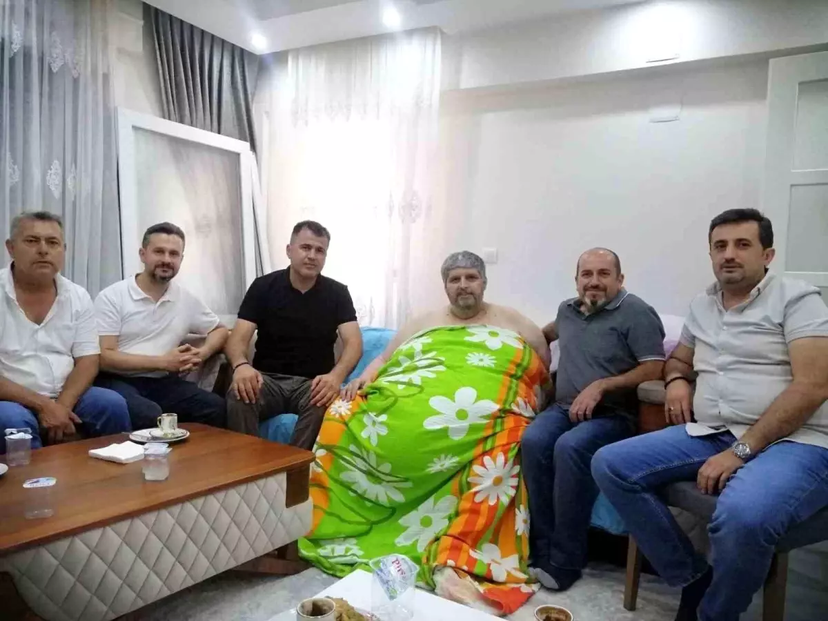 Nazillide Kalp Krizi Geciren Kuafor Toptancisi Baris Yildirim Hayatini Kaybetti