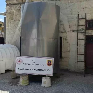 Nevsehirde 8 Bin 307 Litre Sahte Icki Ele Gecirildi