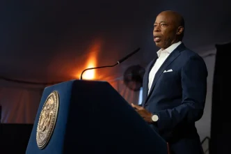 New York Belediye Baskani Eric Adams Secim Kampanyasini Sonlandirdi