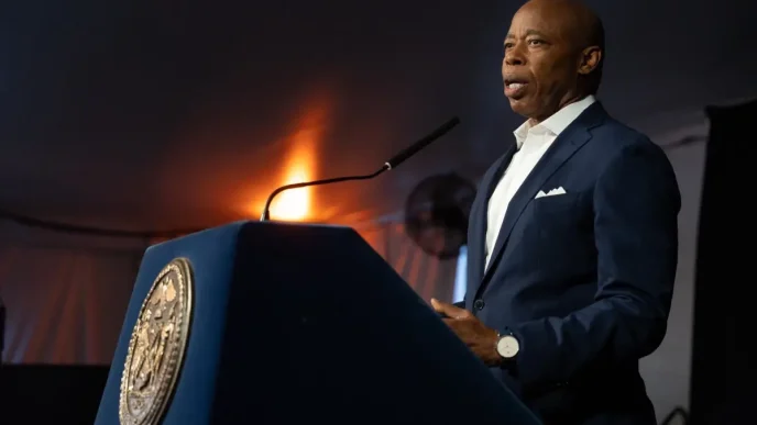 New York Belediye Baskani Eric Adams Secim Kampanyasini Sonlandirdi