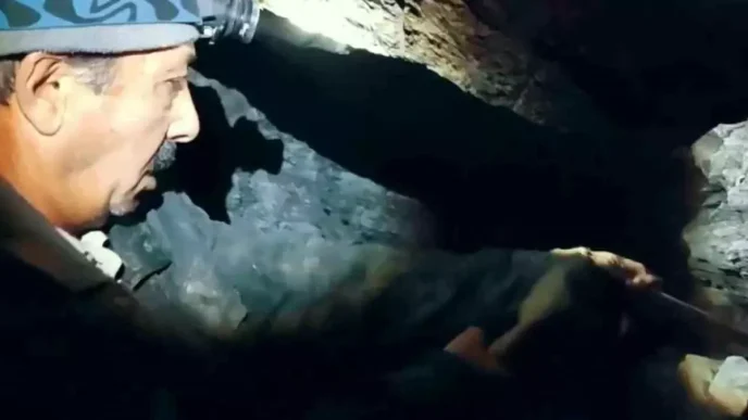 Oltu Tasinin Essiz Yolculugu Yer Altindan Sanata