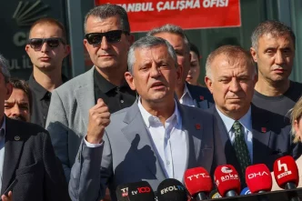 Ozgur Ozel bomba diyerek duyurdu Yeni bir ses kaydi var