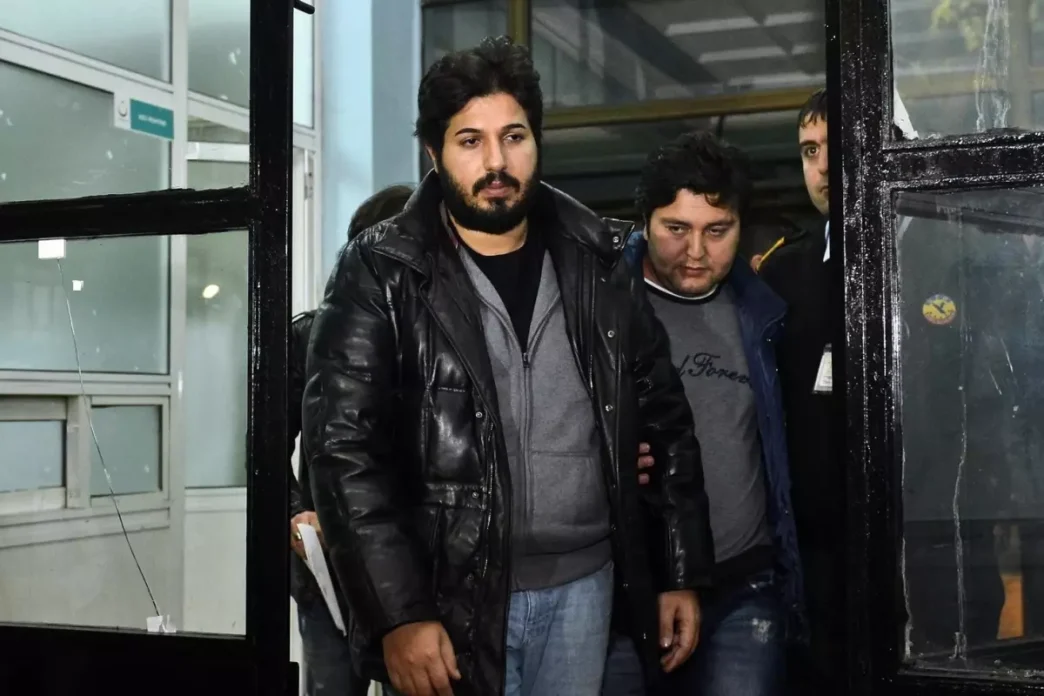 Reza Zarrabin hayati belgesel oluyor iddialarina Netflixten yanit