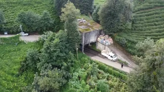 Rizede Cay Alim Yeri Yol Uzerine Insa Edildi