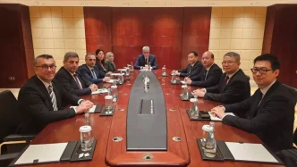 SAGLIK Bakani Memisoglu Sanghayda Cinli Is Insanlariyla Gorustu