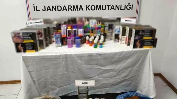 Samsunda Kacak Tutun Operasyonu Cok Sayida Malzeme Ele Gecirildi