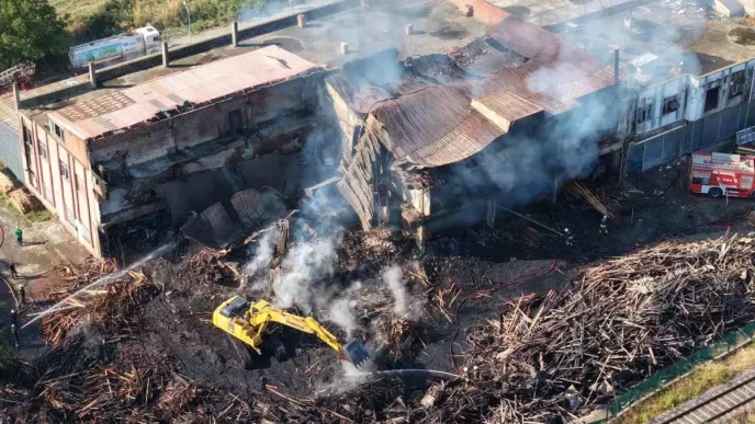 Samsunda Kereste Fabrikasinda Yangin Cikti