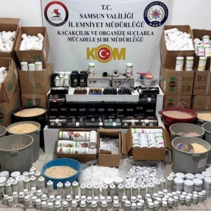 Samsunda Sahte Gida Takviyelerine Baskin Cok Sayida Urun Ele Gecirildi