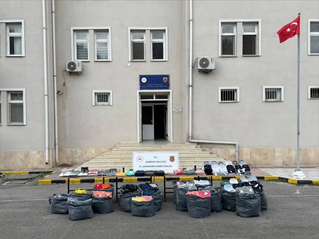 Samsunda Sahte Markali Urun Operasyonu 2 Gozalti