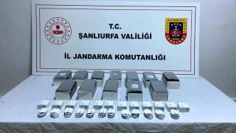 Sanliurfada Gumruk Kacagi 12 Akilli Telefon Ele Gecirildi