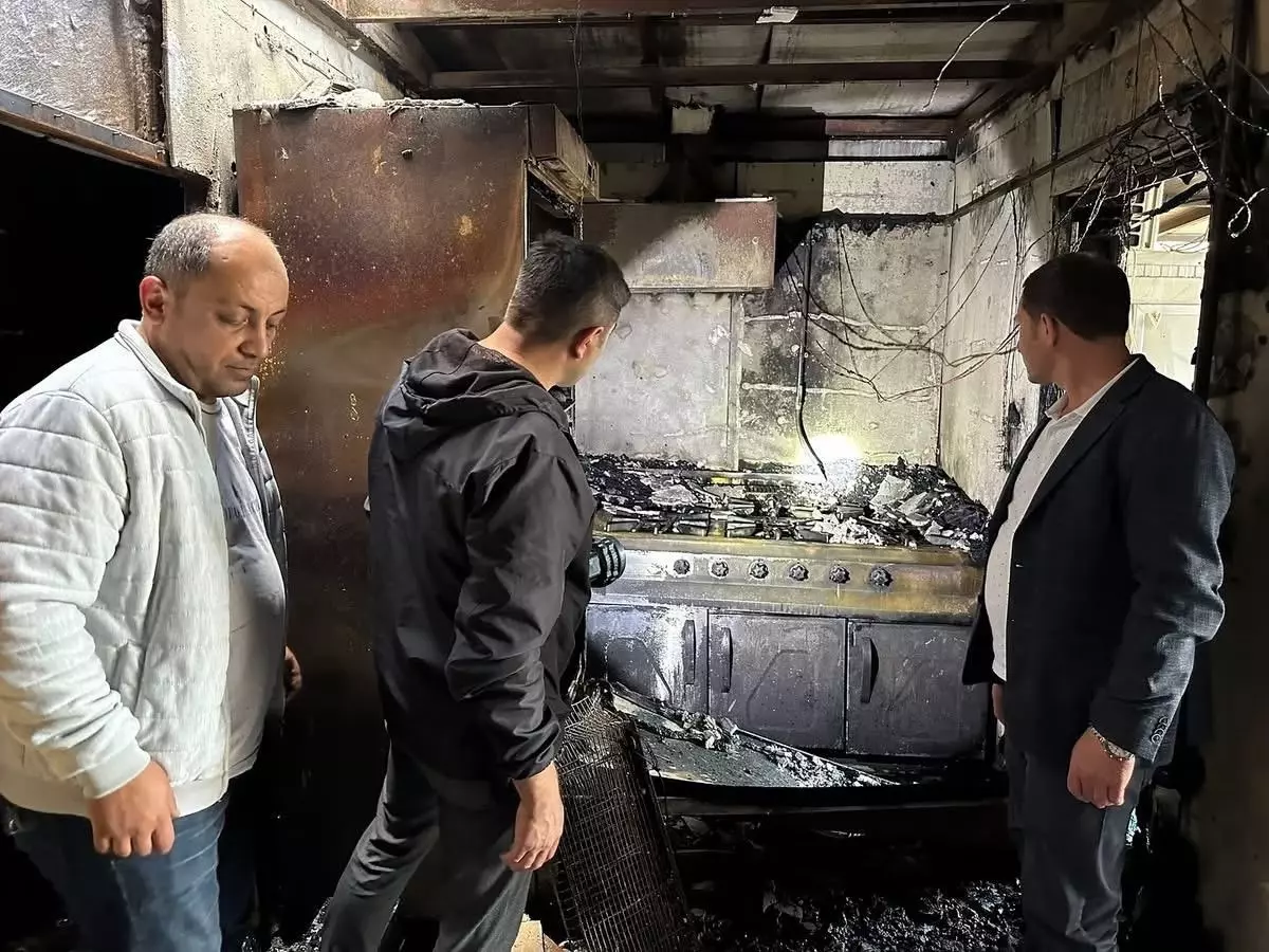 Sivasta Bir Kafede Yangin Cikti