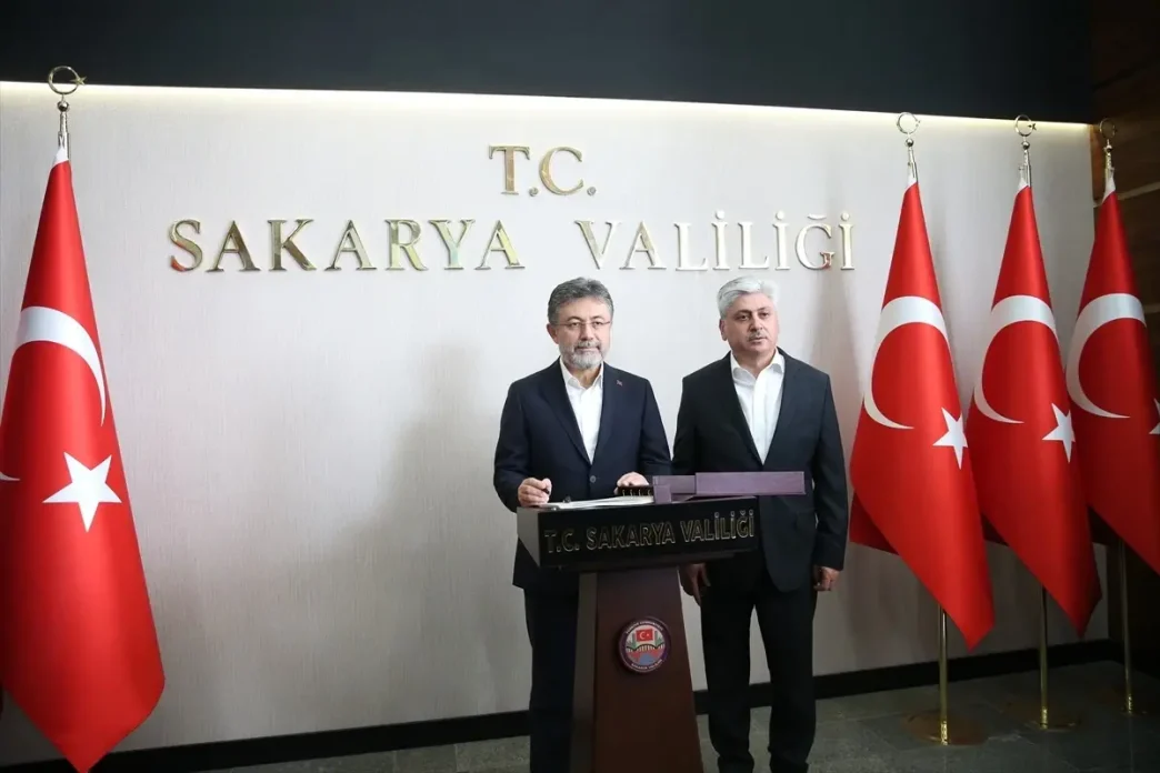 Tarim ve Orman Bakani Yumakli Sakaryada tarim sektoru temsilcileriyle bulustu