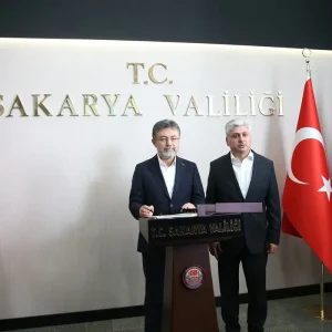 Tarim ve Orman Bakani Yumakli Sakaryada tarim sektoru temsilcileriyle bulustu